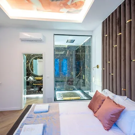 Апартаменты Vip Jacuzzi Luxury